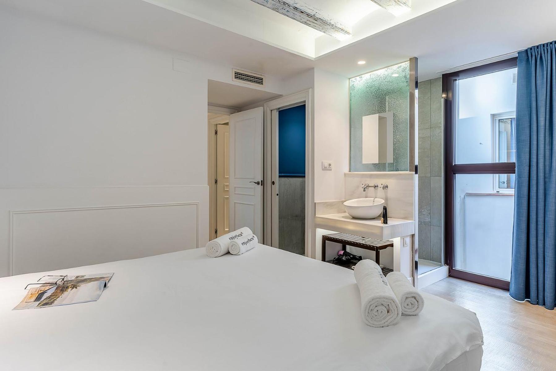 Enjoybcn Colon Apartments Barcelona Exterior foto